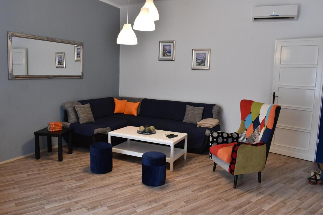 Apartment Riviera Pula Exterior photo
